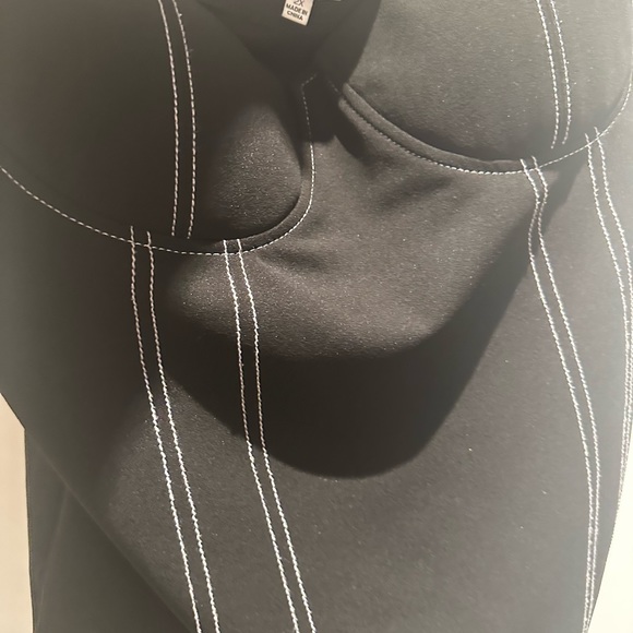 Brand new Fashion Nova bodysuit - Picture 8 of 9